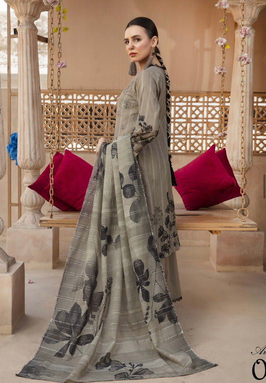 Embroidered Lawn 3pc