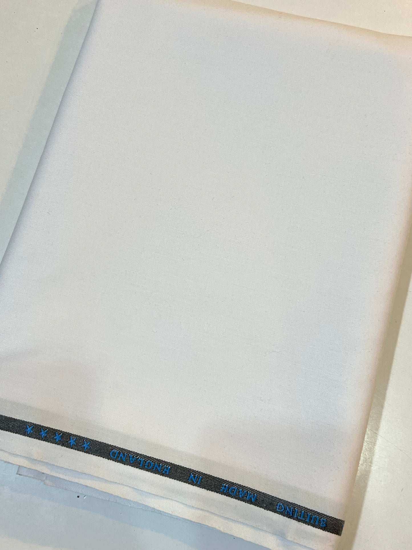 Special Italian Suiting Super White