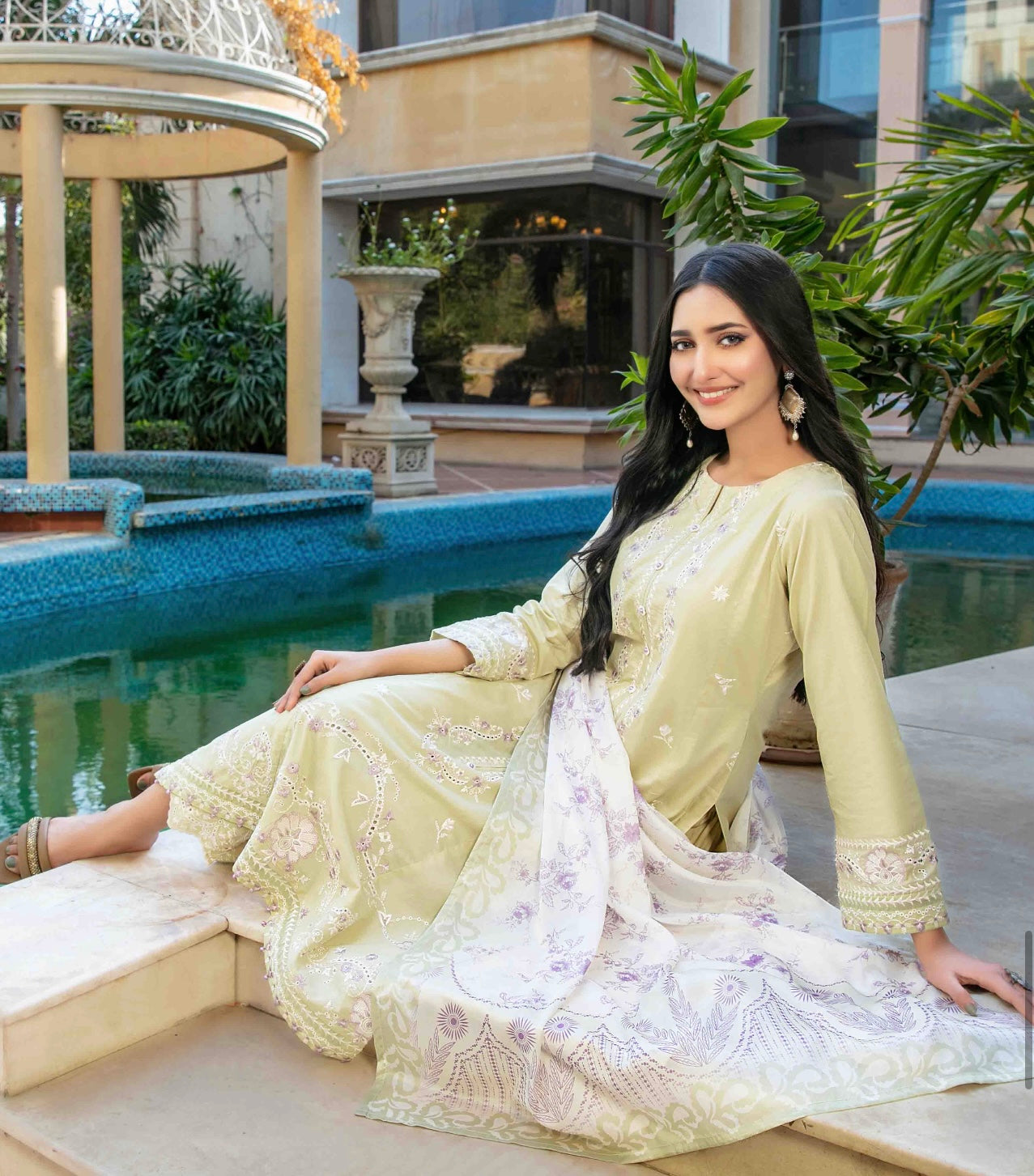 Semi-Stitched Lawn 3pc