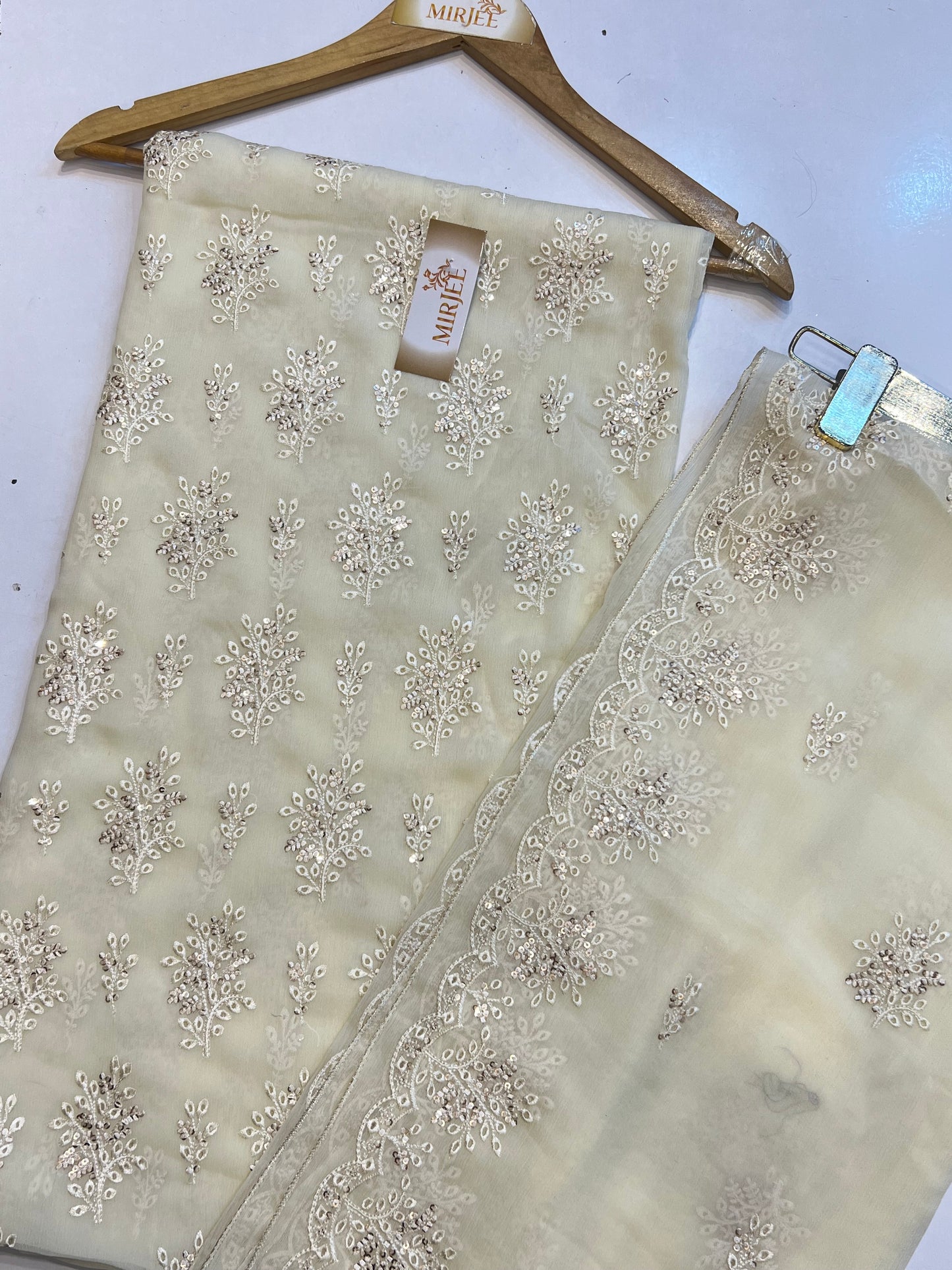 Bareeze Chiffion Suits 4pc