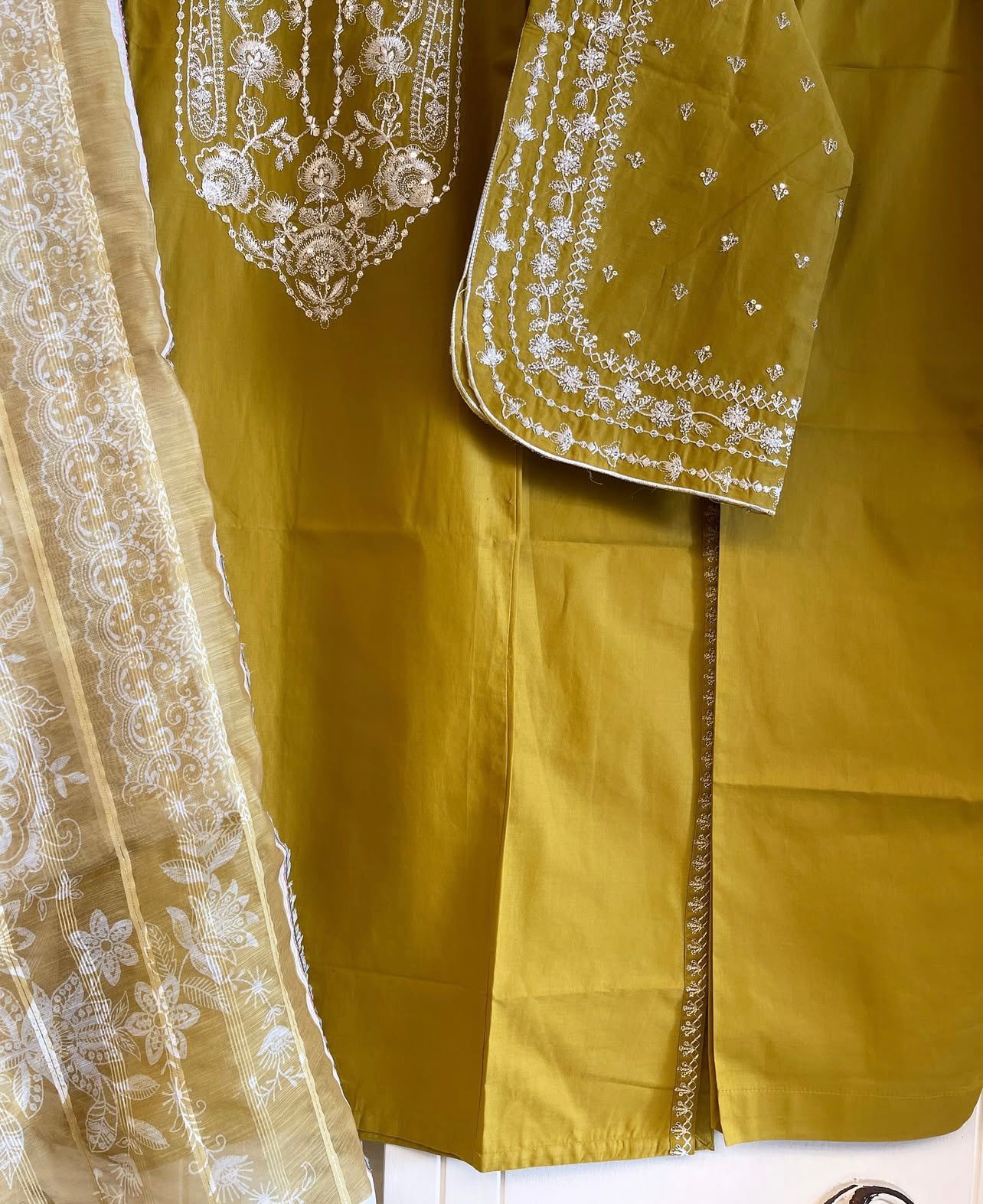 Embroidered 3pc Suit