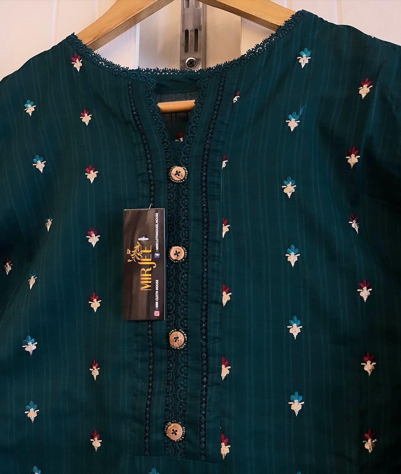 Luxury Embroidered 3pc Suit