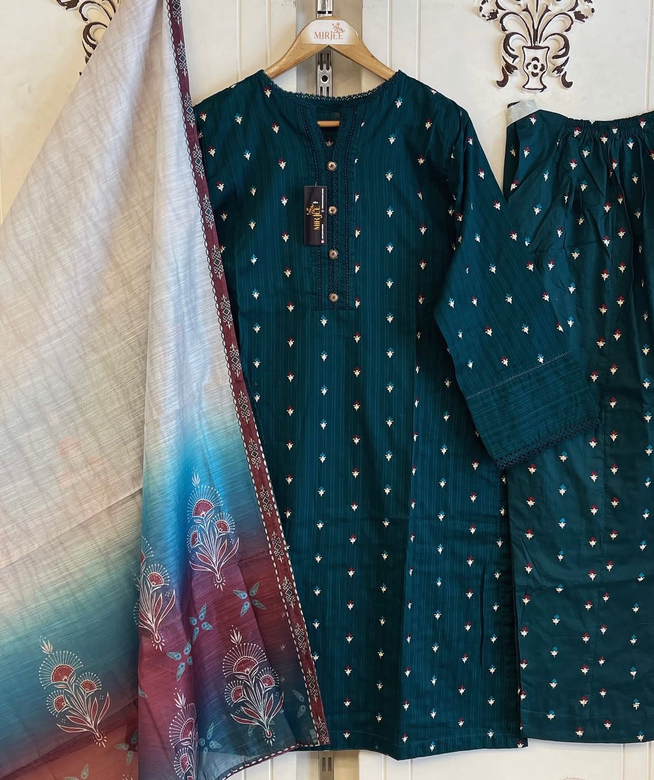 Luxury Embroidered 3pc Suit