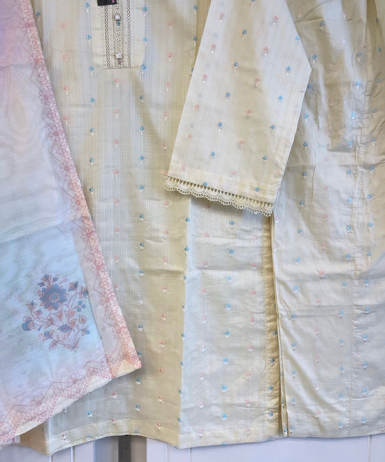 Luxury Embroidered 3pc Suit