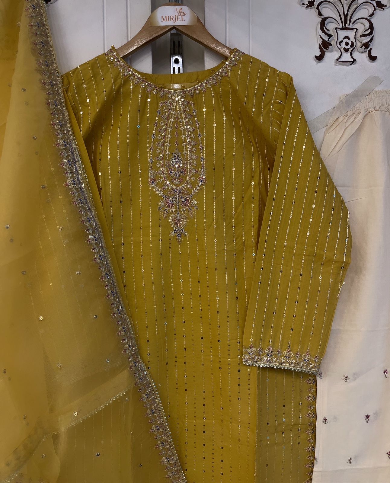 Luxury Embroidered 3pc Suit
