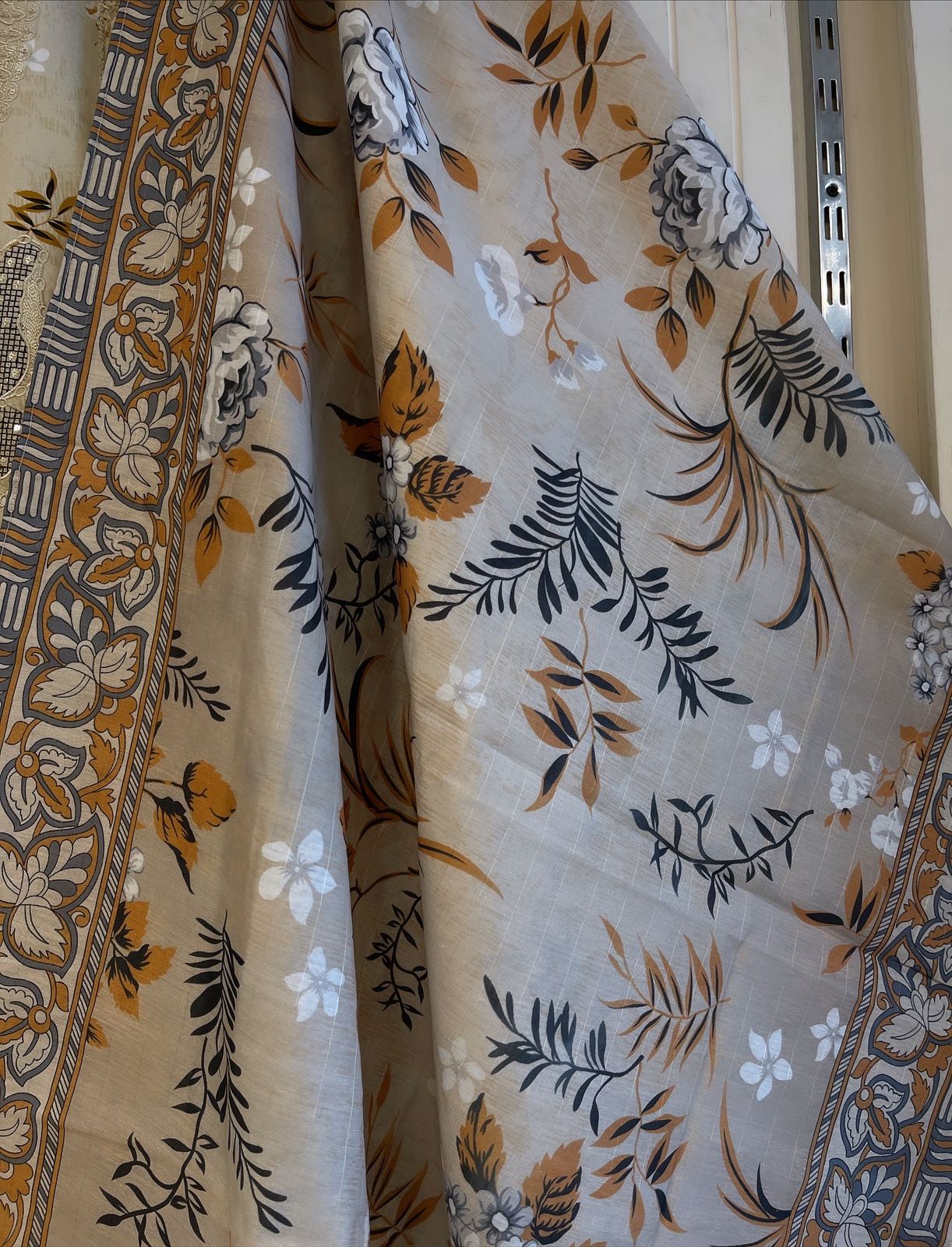 Luxury Embroidered 3pc Suit