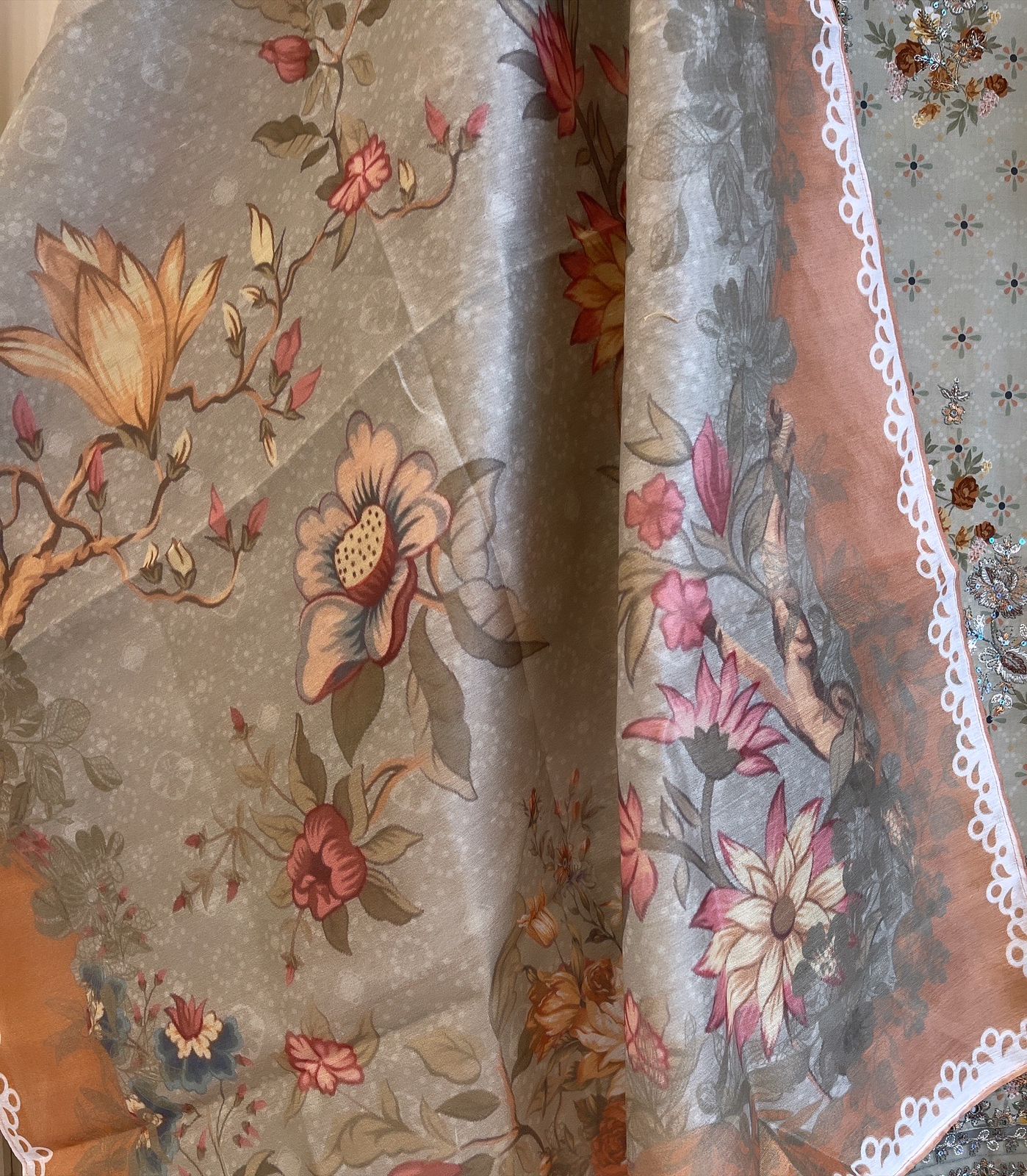 Luxury Embroidered 3pc Suit