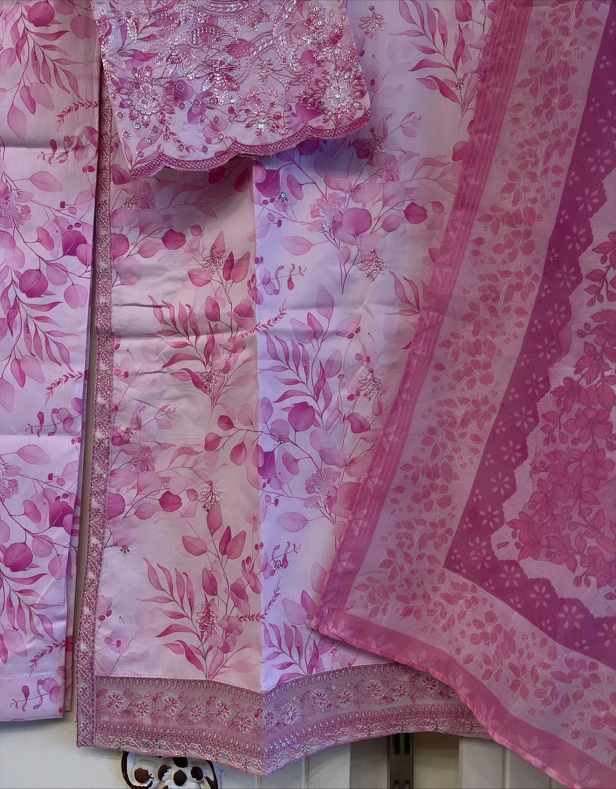 Luxury Embroidered 3pc Suit