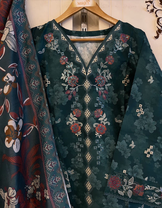 Luxury Embroidered 3pc Suit