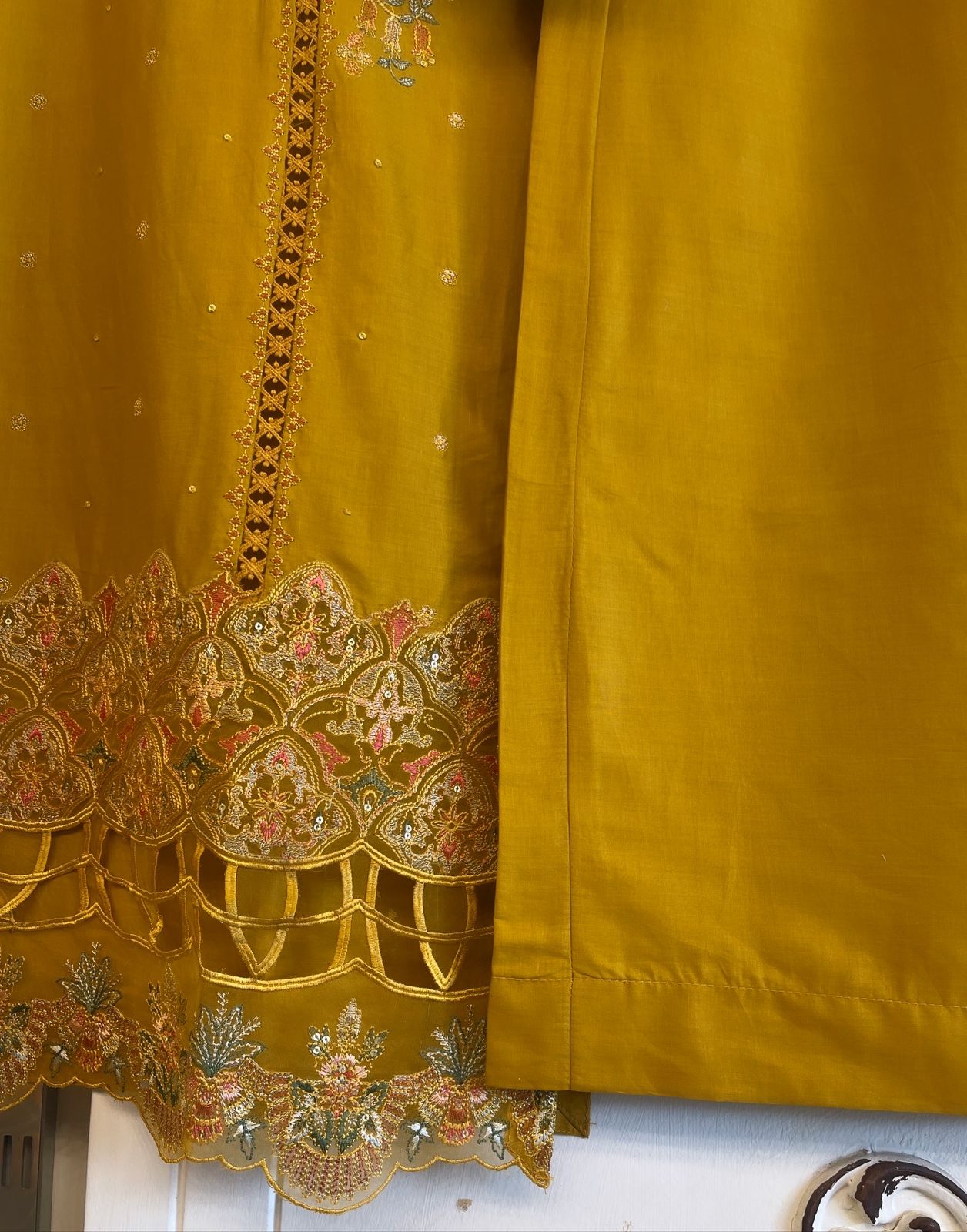 Luxury Embroidered Plazo Style 3pc Suit