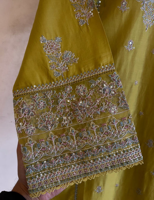Embroidered 2Pc Suit
