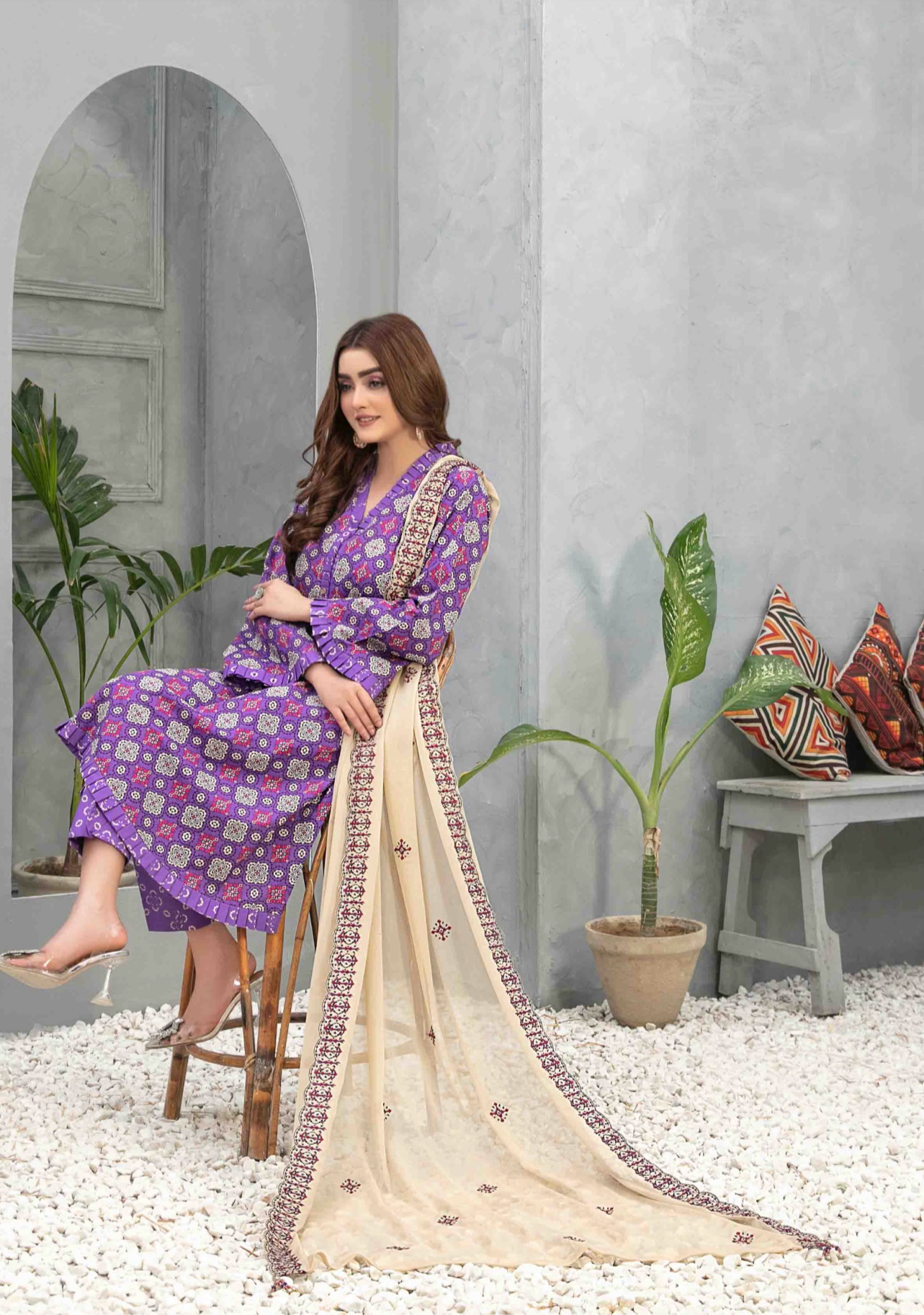 Embroidered Lawn 3pc