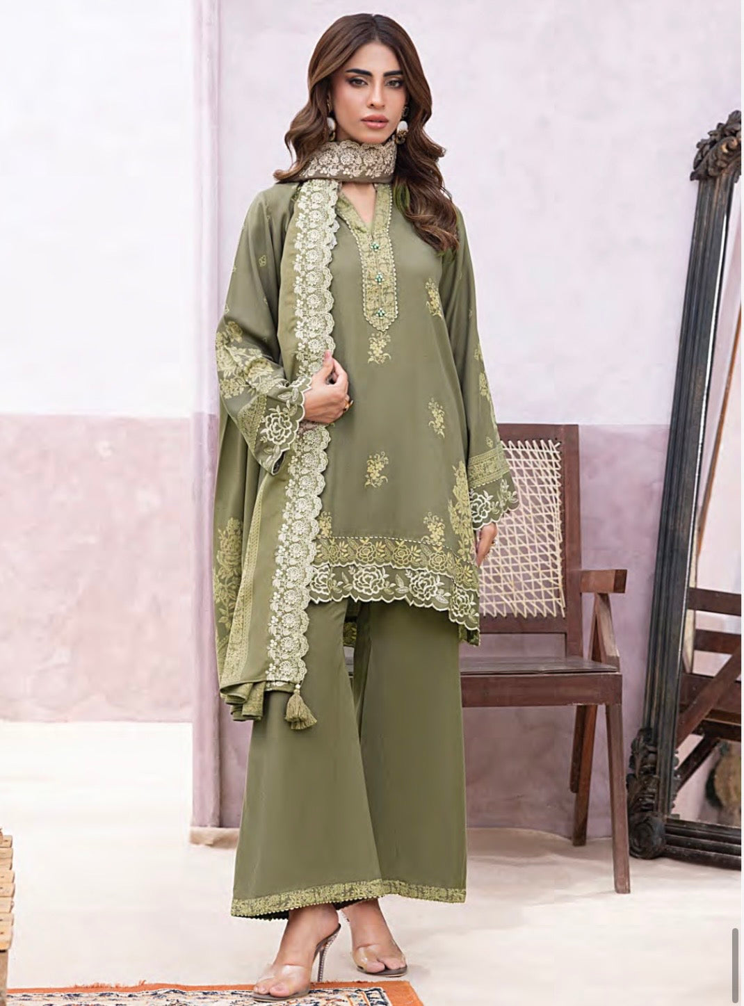 Embroidered Pashmina Suit 3pc