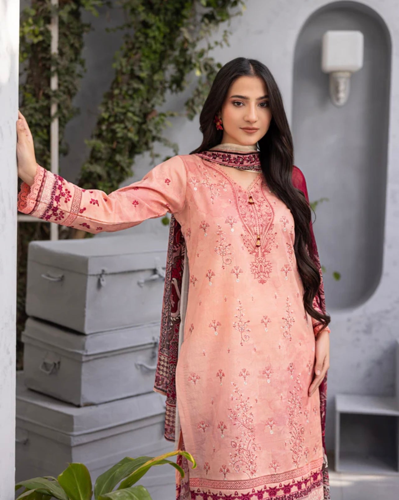 Embroidered Lawn 3pc