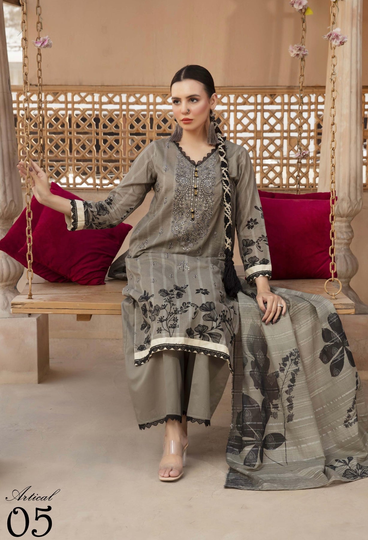 Embroidered Lawn 3pc