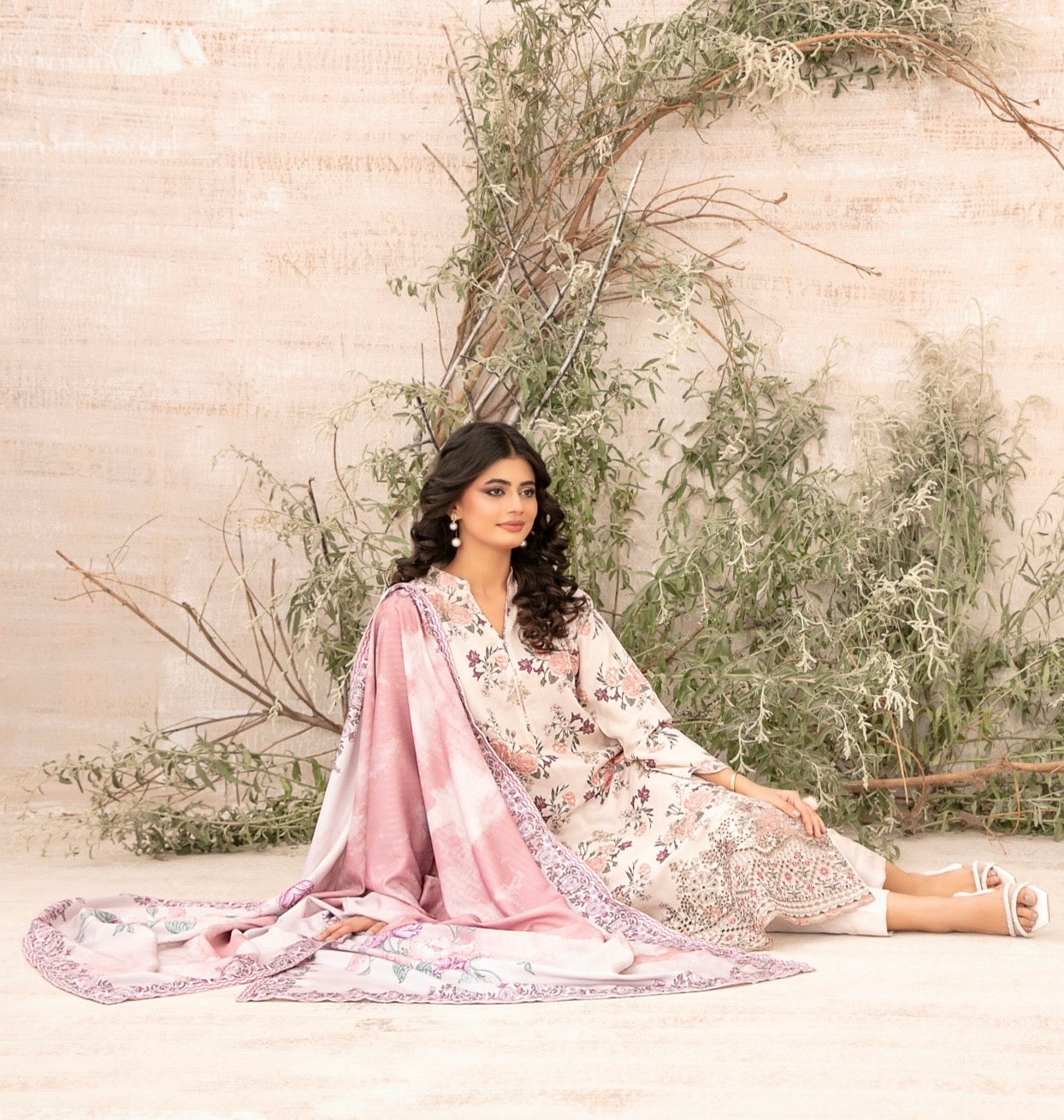 Luxury Zarri Chikankari Suit 3pc