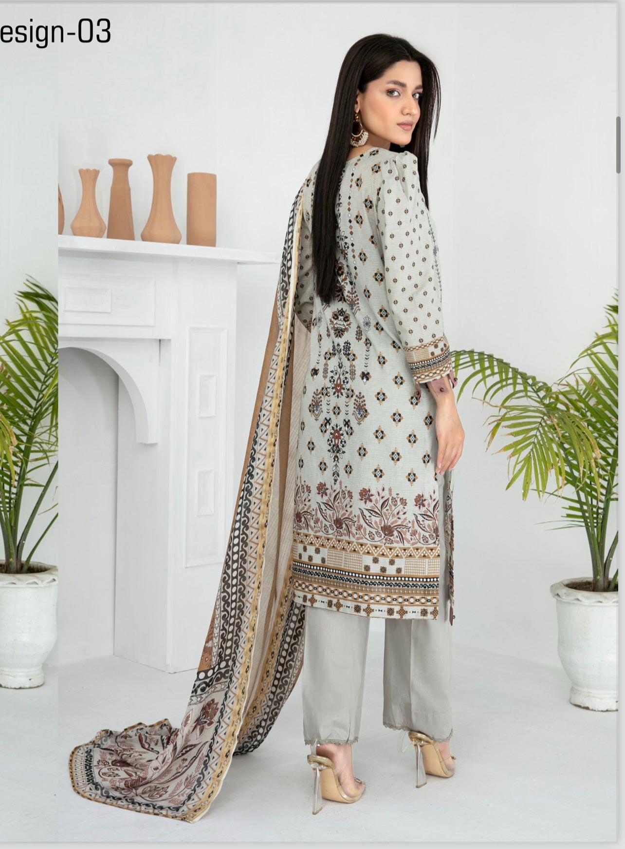 Embroidered Lawn 3pc