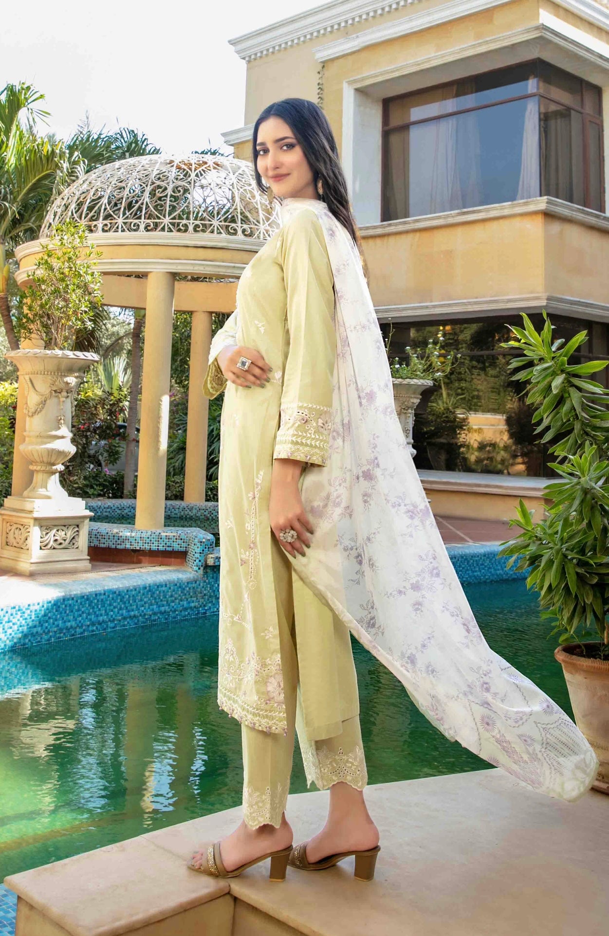 Semi-Stitched  Lawn 3pc