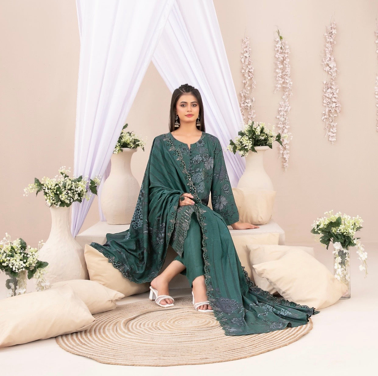 Embroidered Chikankari Suit 3pc