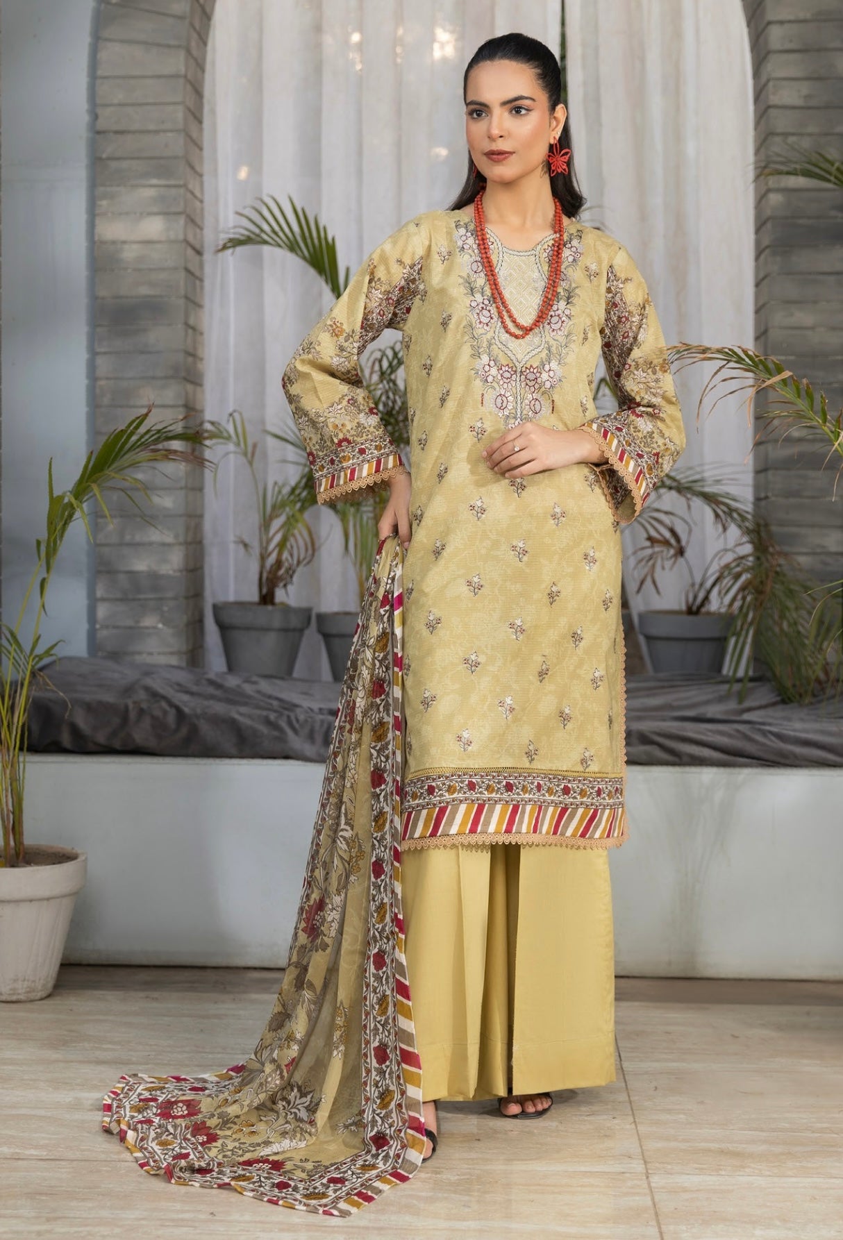 Embroidered Lawn 3pc