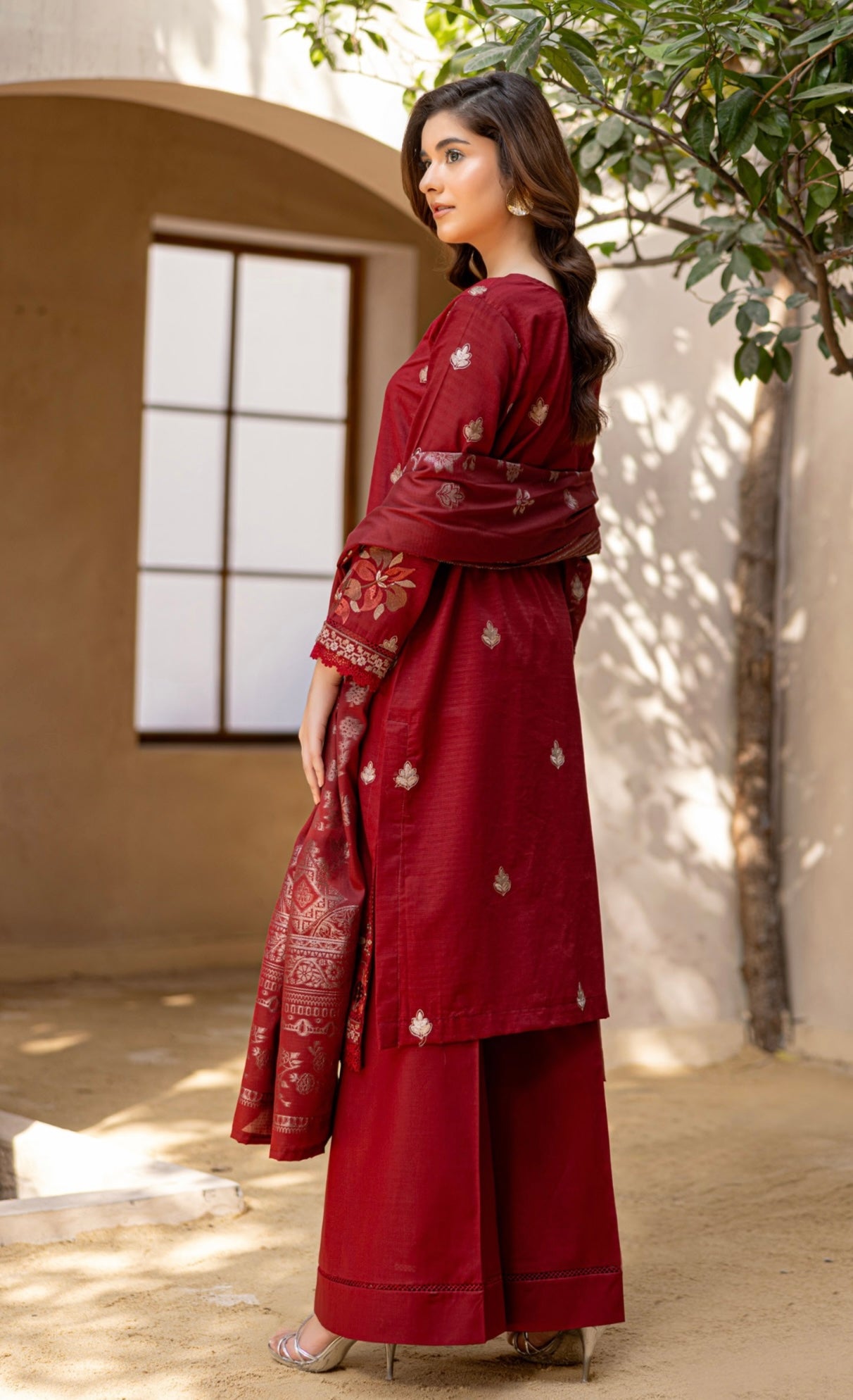 Luxury Embroidered Lawn Suit