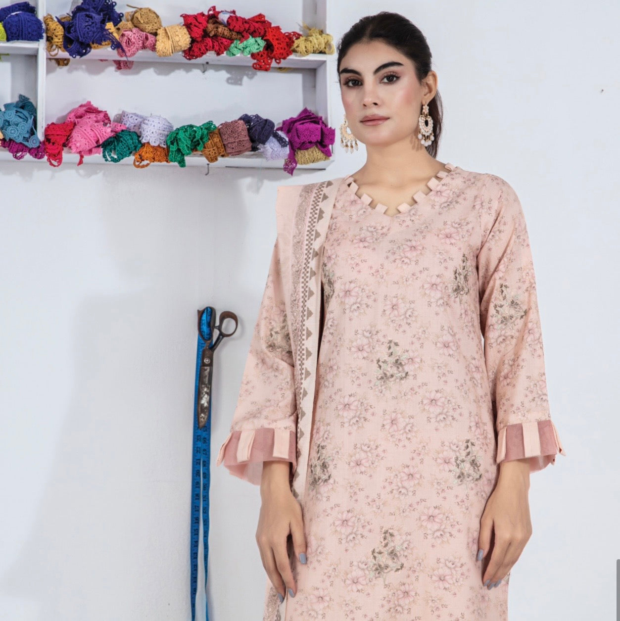 Embroidered Dhanak Suit 3pc