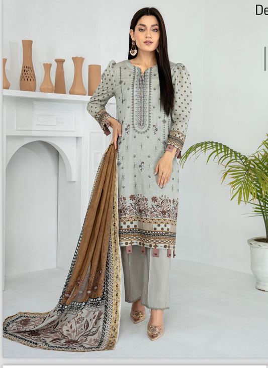 Embroidered Lawn 3pc
