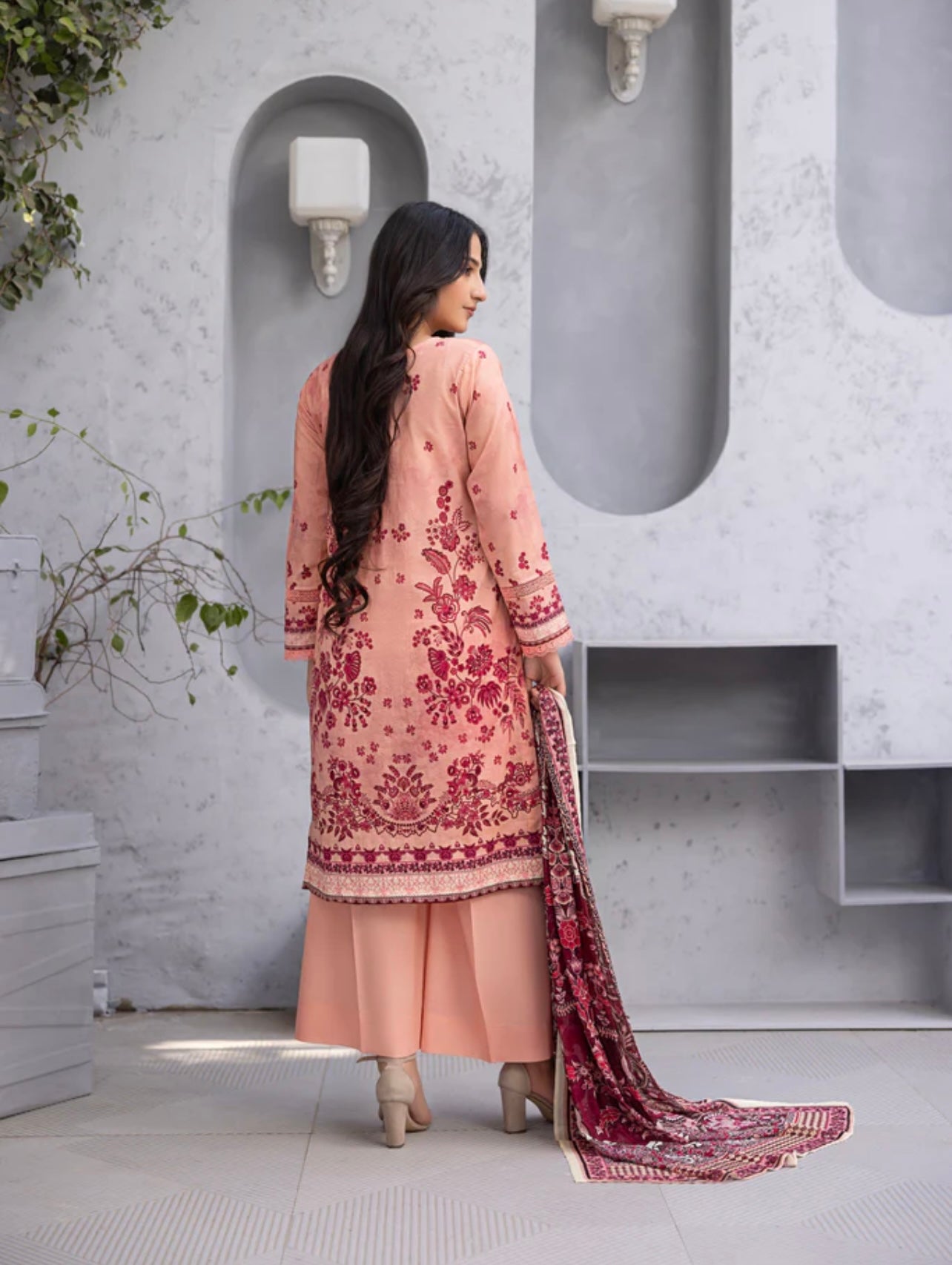 Embroidered Lawn 3pc