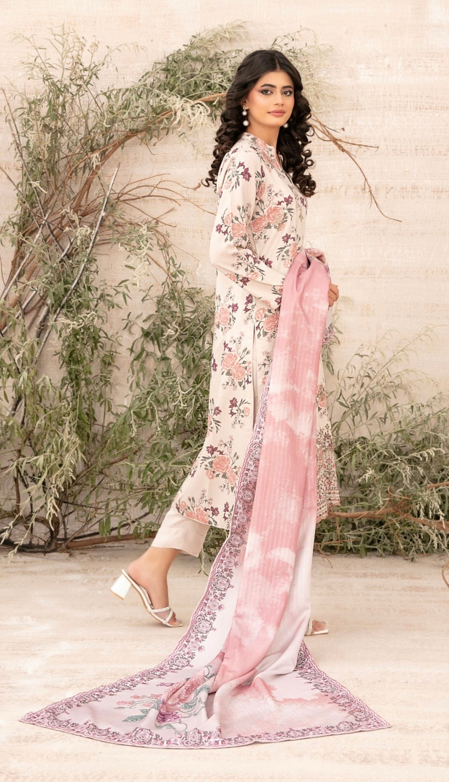 Luxury Zarri Chikankari Suit 3pc