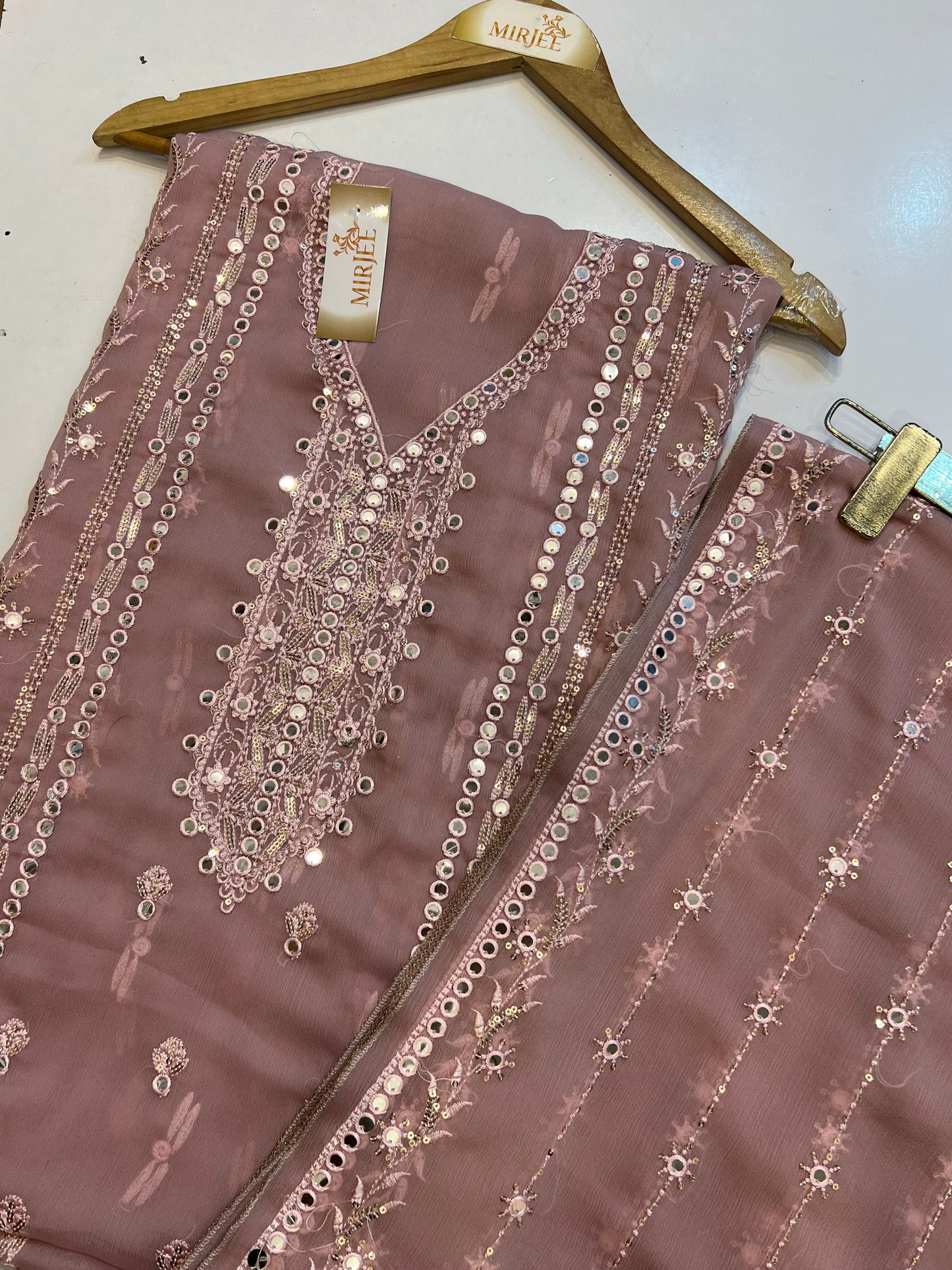 Bareeze Chiffion Foil Work Suits 4pc
