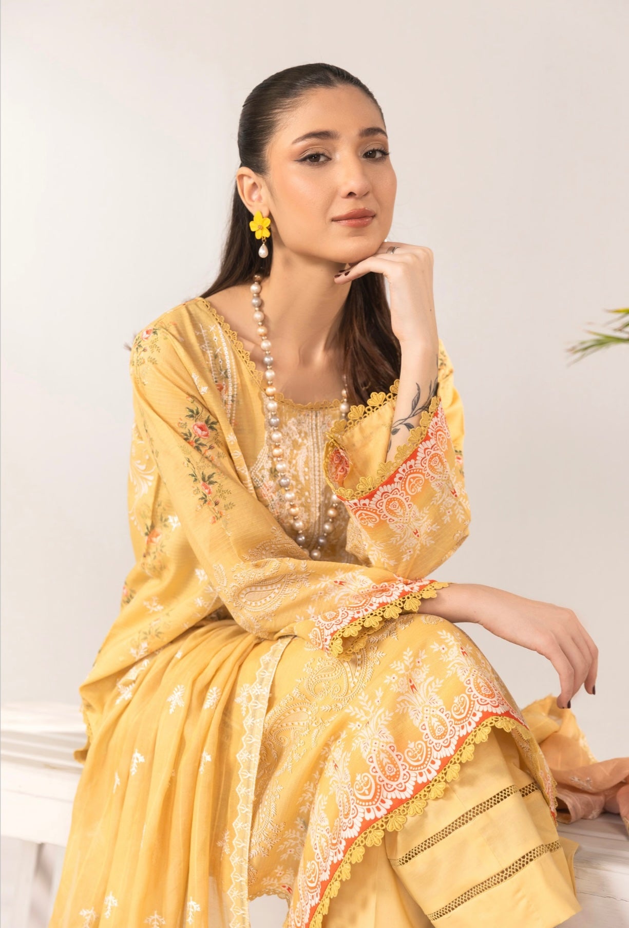 Embroidered Lawn 3pc