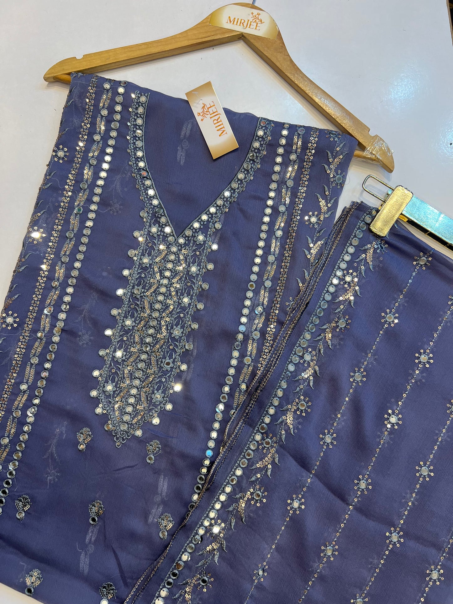 Bareeze Chiffion Foil Work Suits 4pc