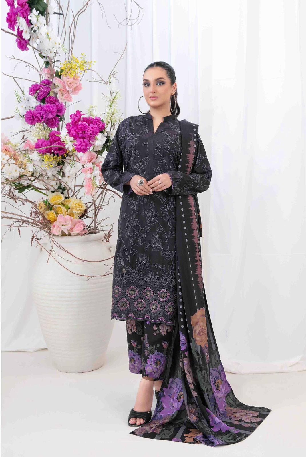 Embroidered Linen Suit 3pc