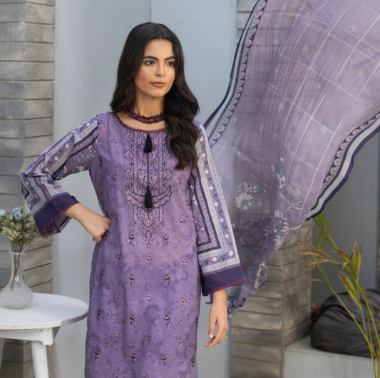Embroidered Lawn 3pc
