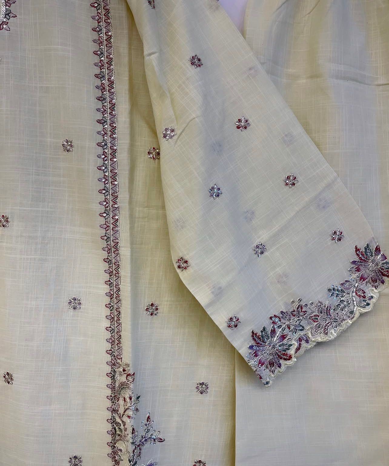 Embroidred 3pc Suit