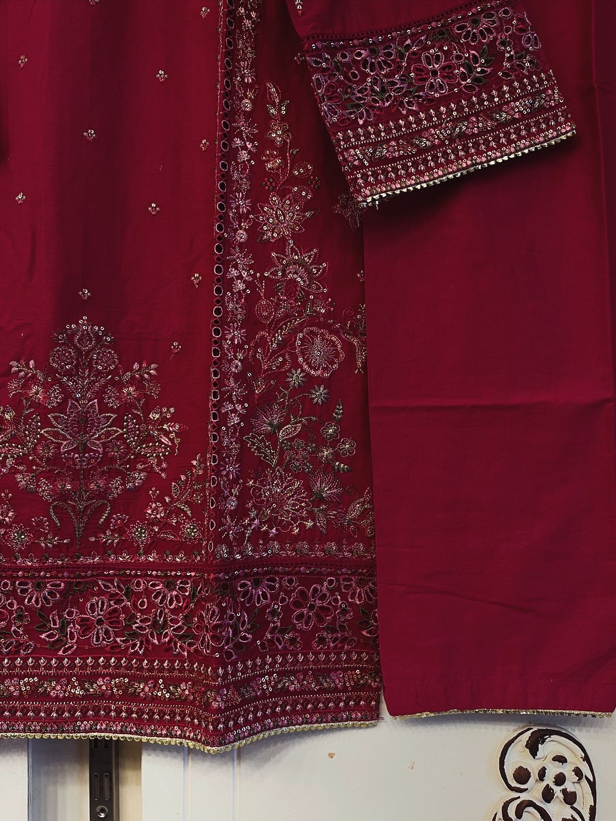 Embroidered Front+Back 2pc Suit