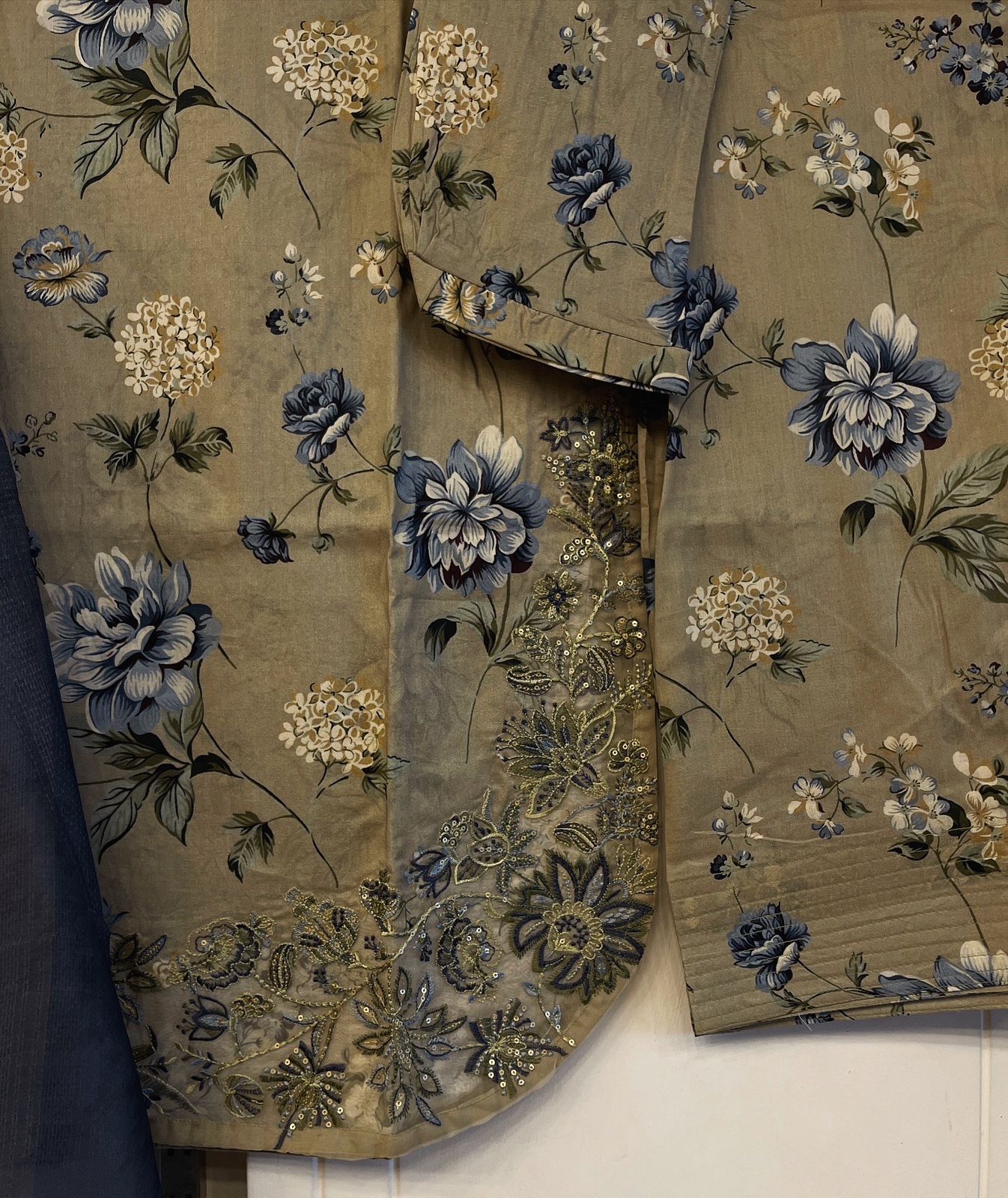 Luxury Farshi Shalwar Style 3pc Suit