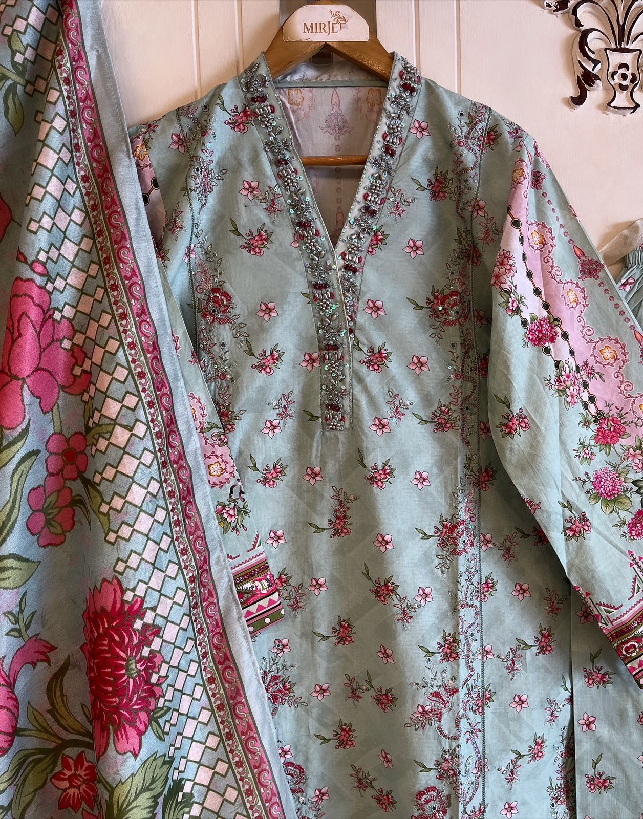 Luxury Embroidered 3pc Suit