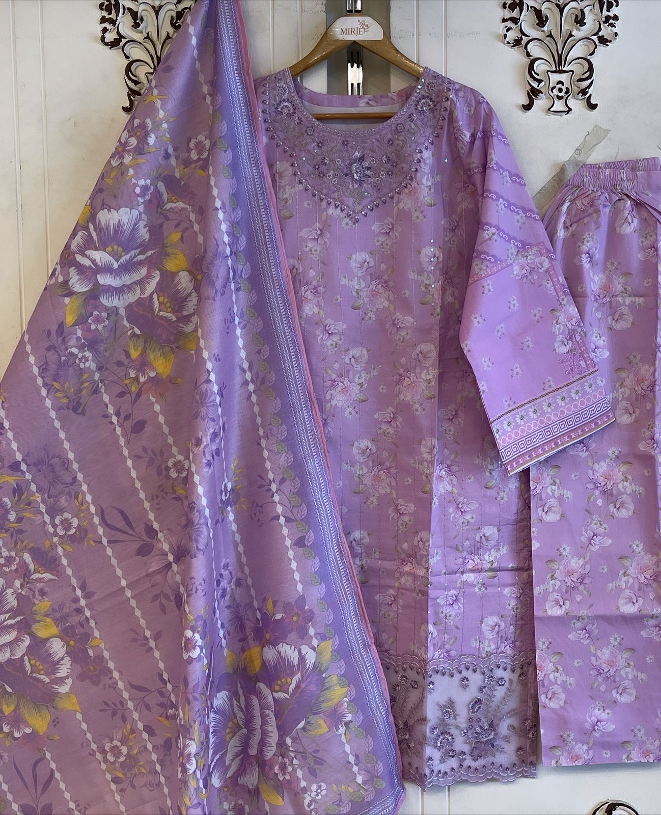 Luxury Embroidered 3pc Suit