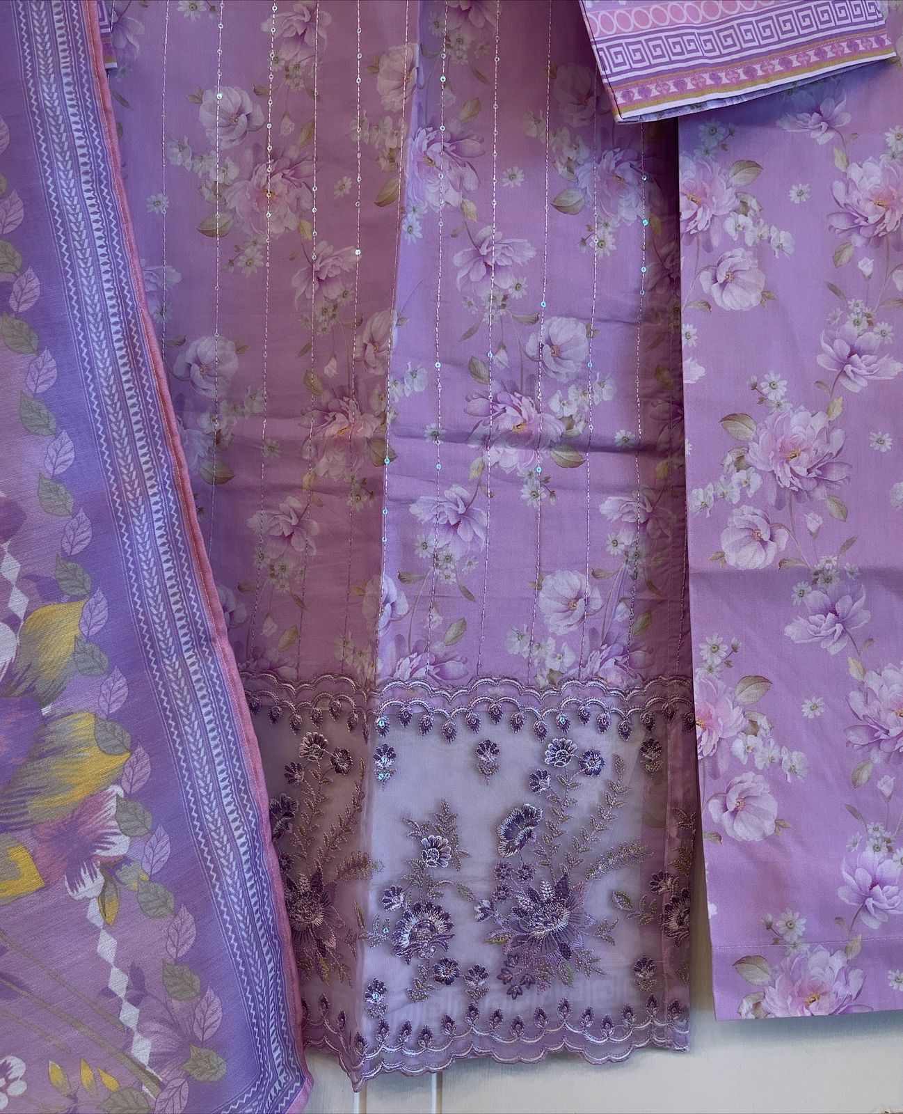 Luxury Embroidered 3pc Suit