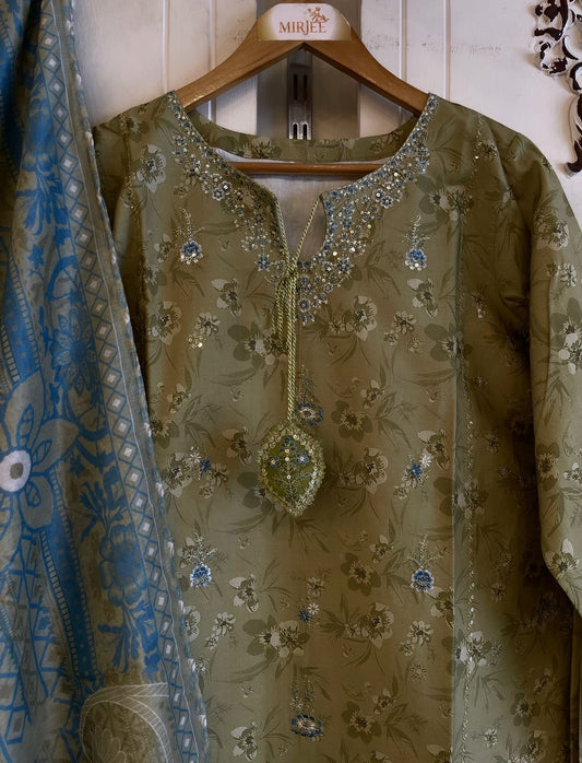 Luxury Embroidered 3pc Suit