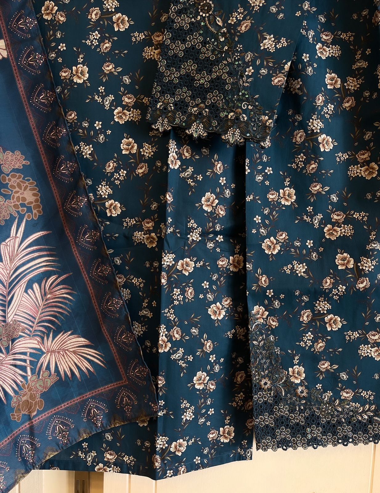 Luxury Embroidered 3pc Suit