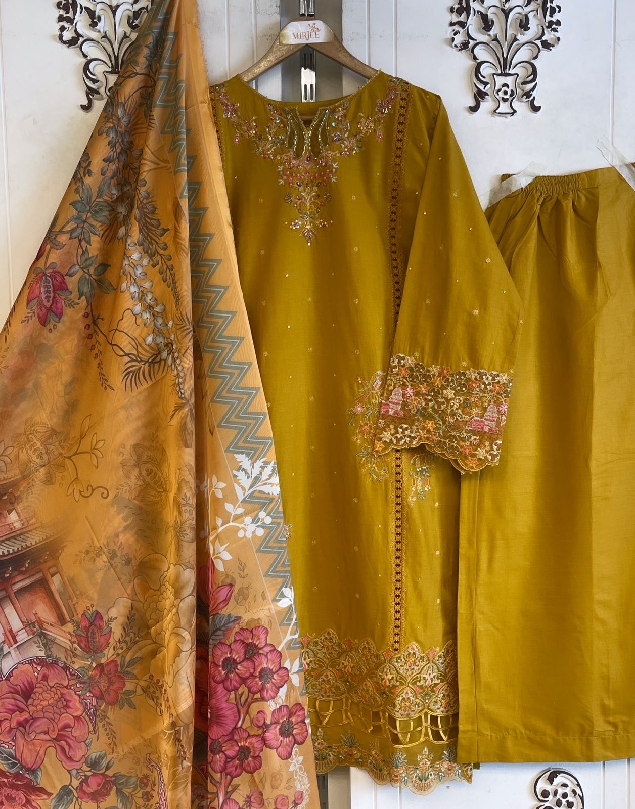 Luxury Embroidered Plazo Style 3pc Suit