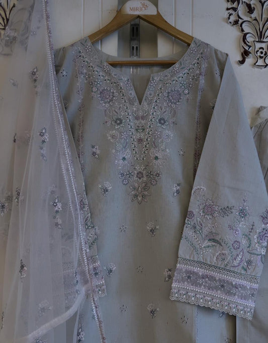 Luxury Embroidered Katrai 3Pc Suit