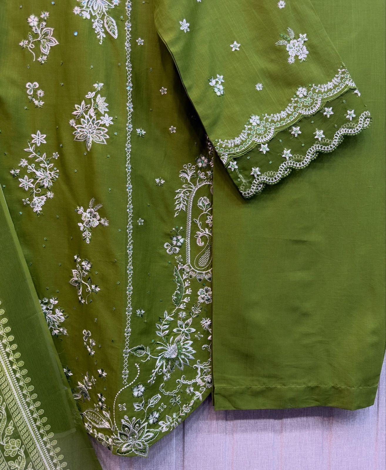 Luxury Embroidered 3Pc Suit