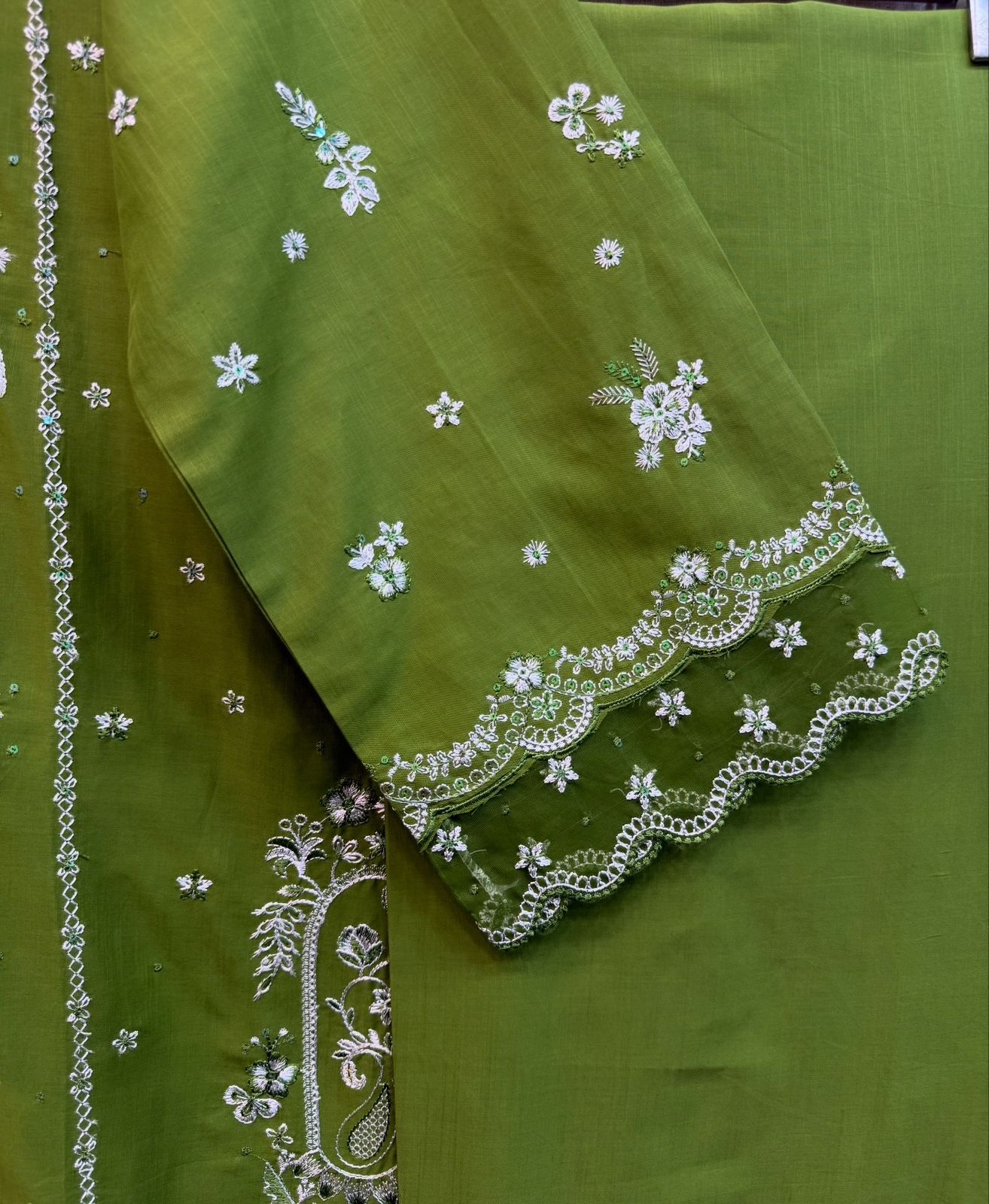 Luxury Embroidered 3Pc Suit