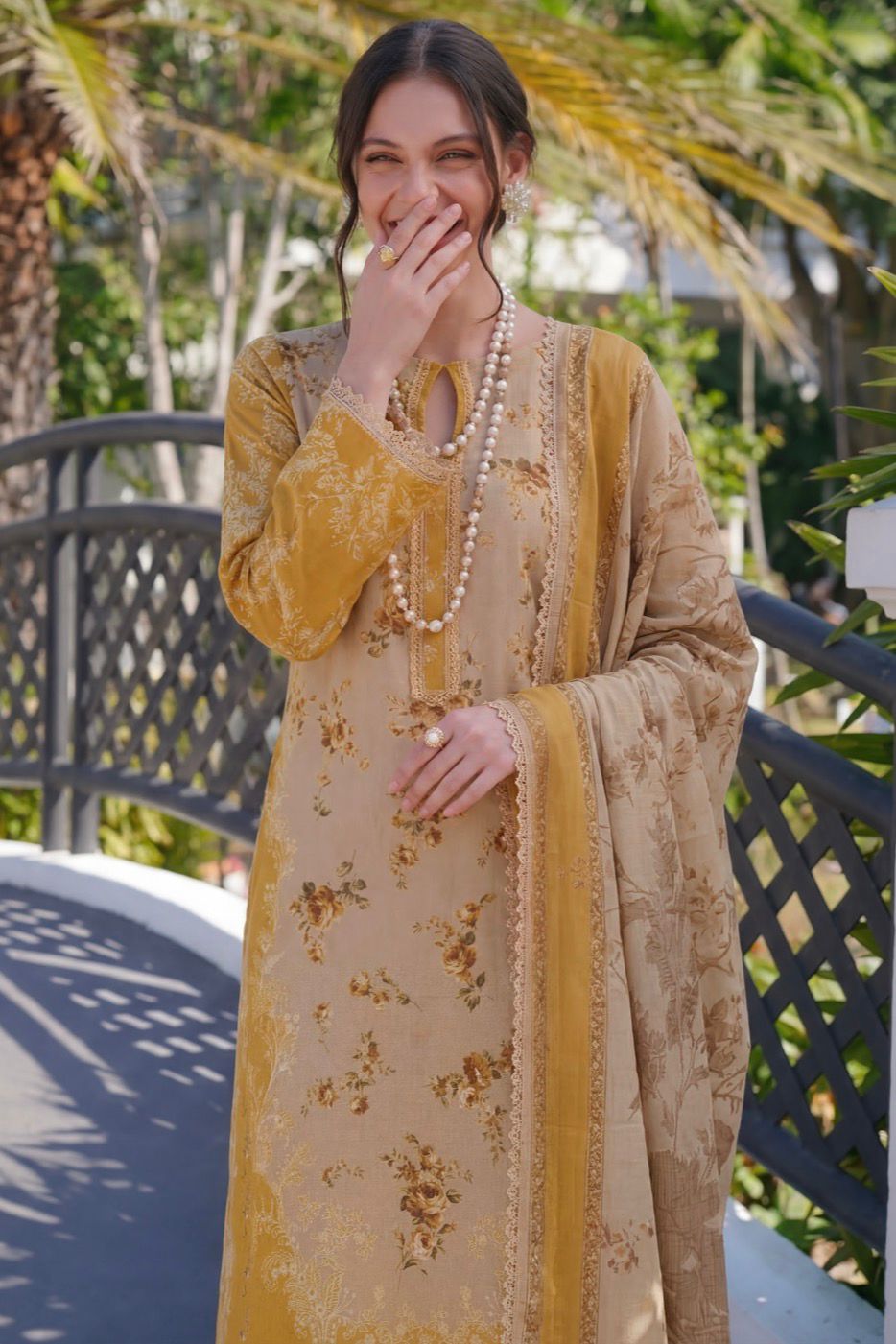 Luxury Printed Lawn 3Pc Suit