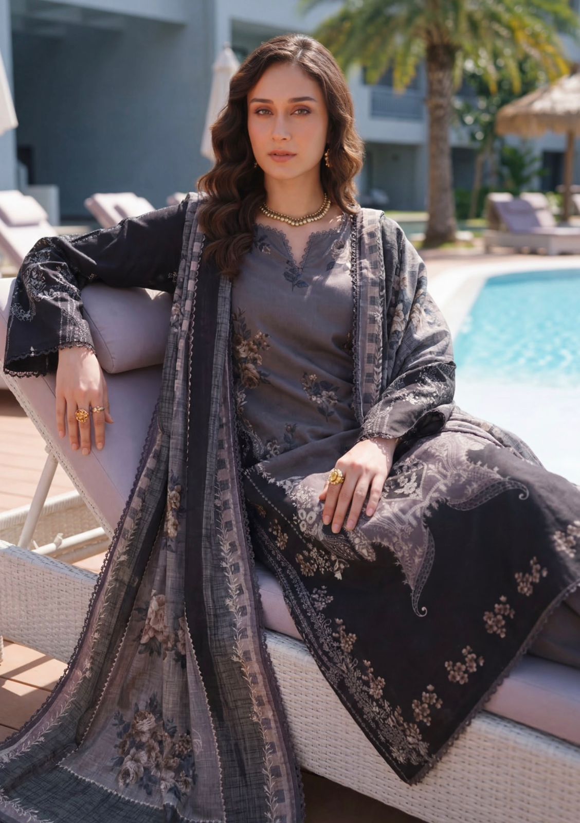 Luxury Printed Lawn 3Pc Suit