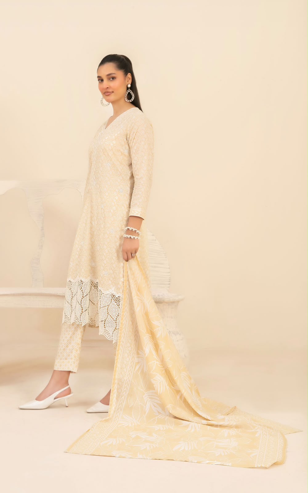 Chicken Kari Lawn 3pc Suit