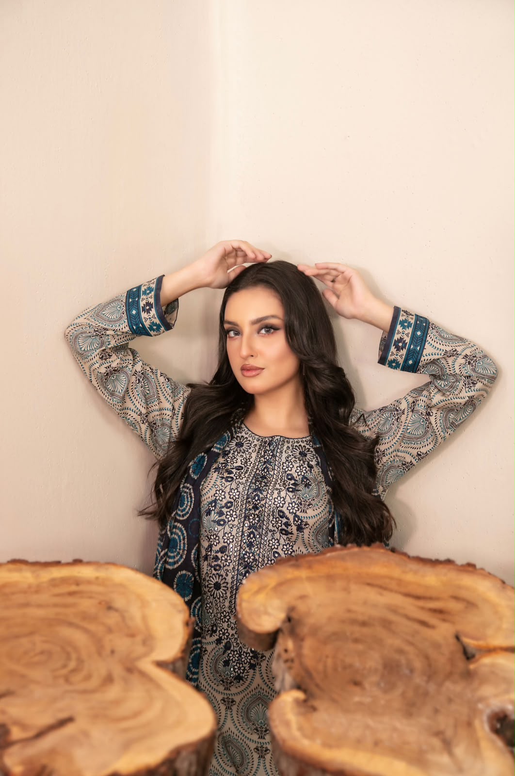 Embroidered Lawn 3pc Suit